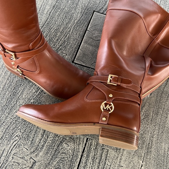 Michael Kors brown leather boots side zip and straps riding boots size 8.5M - Picture 15 of 15
